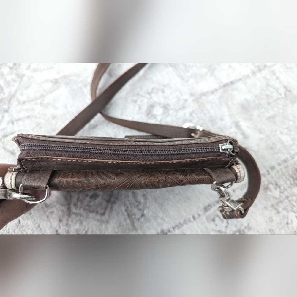 American West Genuine leather Western / Boho crossbody . - Picture 5 of 16